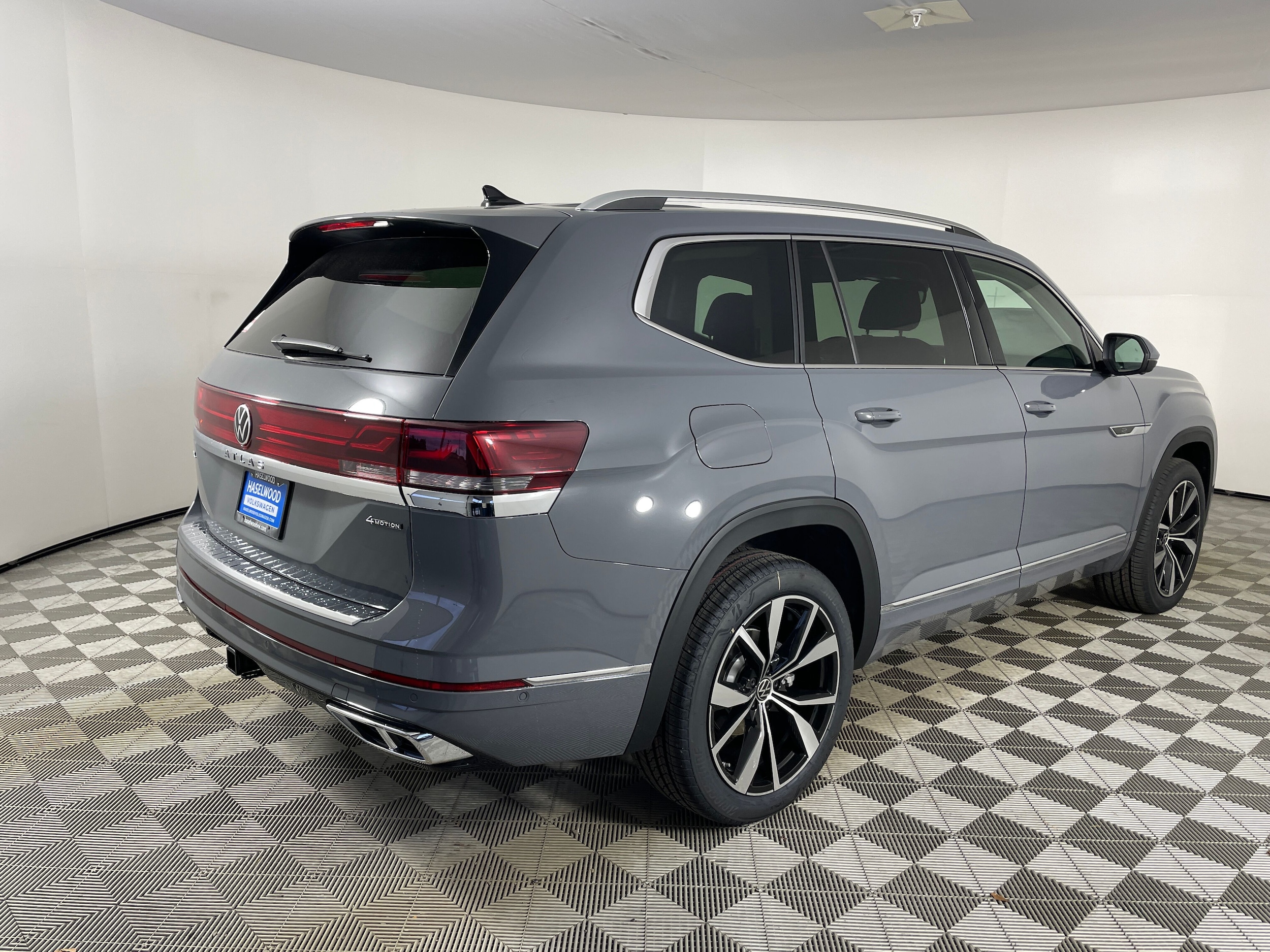 2026 Volkswagen Atlas SEL Premium R-Line - Photo 6
