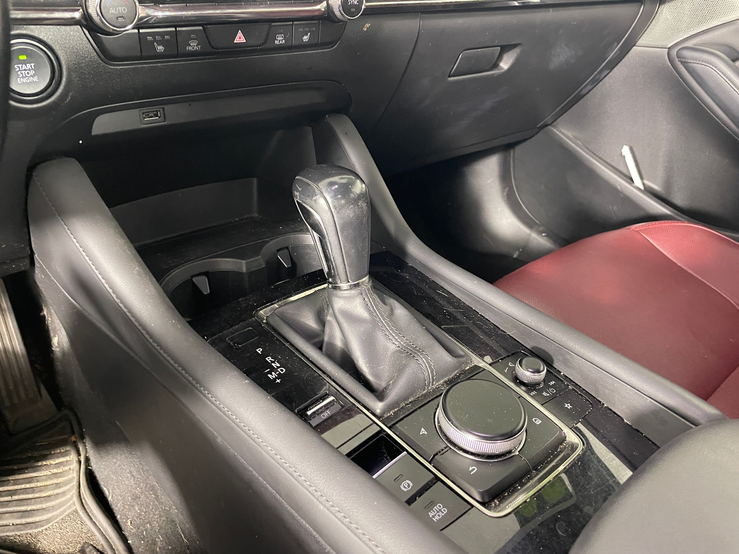2020 Mazda Mazda3 Premium - Photo 8