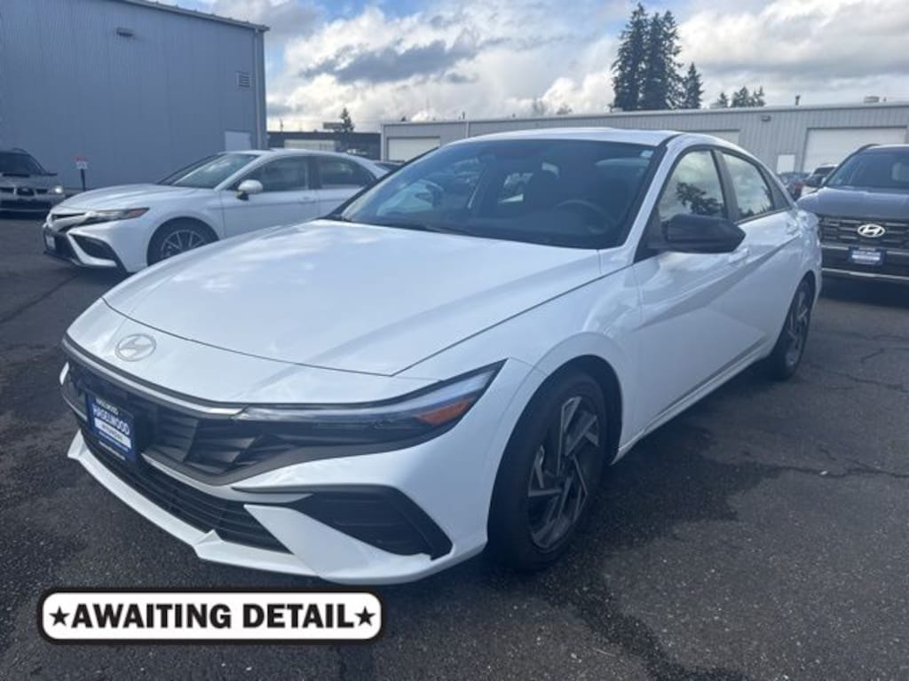 Used 2025 Hyundai Elantra Hybrid SEL Sport Sedan