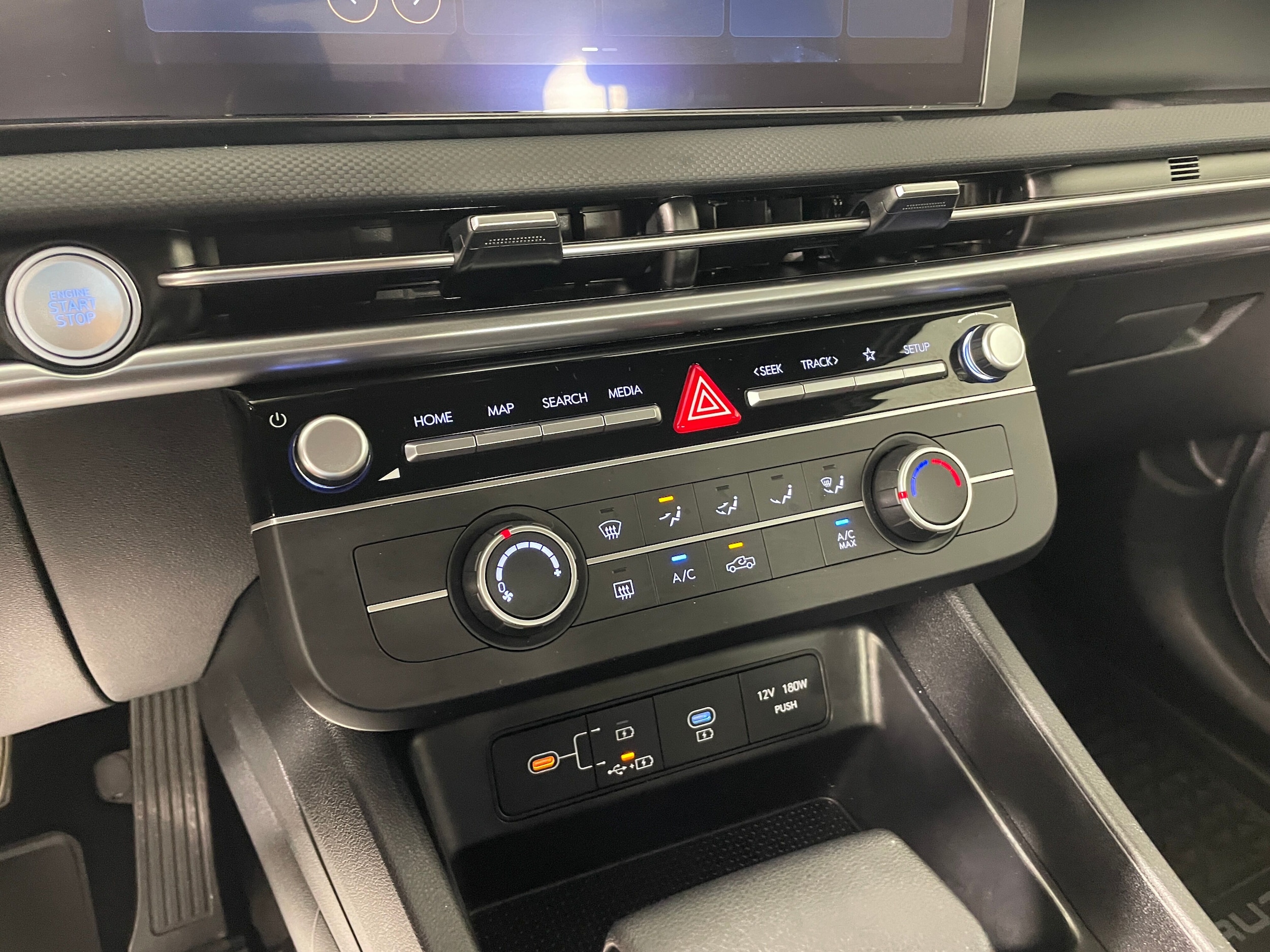 2026 Hyundai Santa Cruz SE - Photo 8