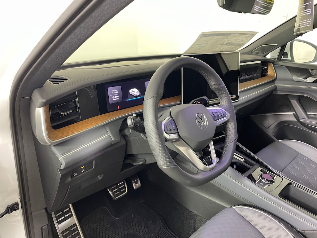 New 2026 Volkswagen Tiguan 2.0T SEL R-Line Turbo SUV