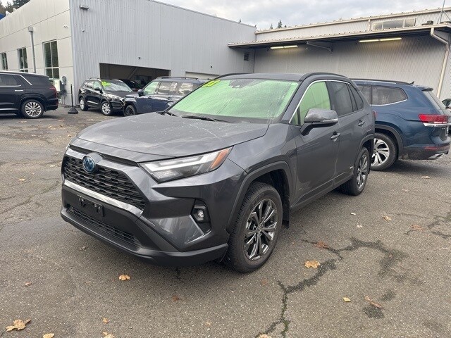 2023 Toyota RAV4 Hybrid XLE Premium photo 3