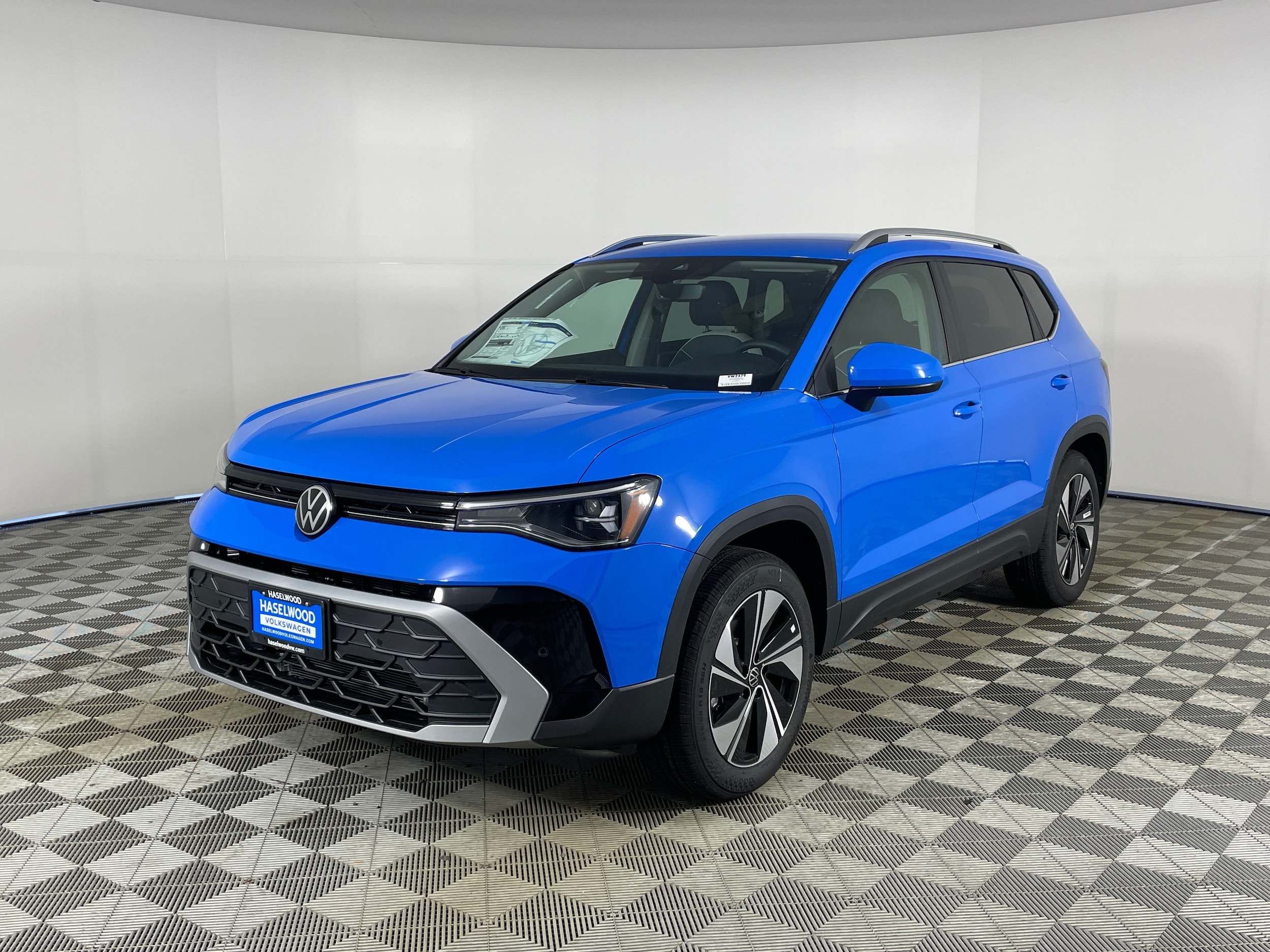 2026 Volkswagen Taos SE