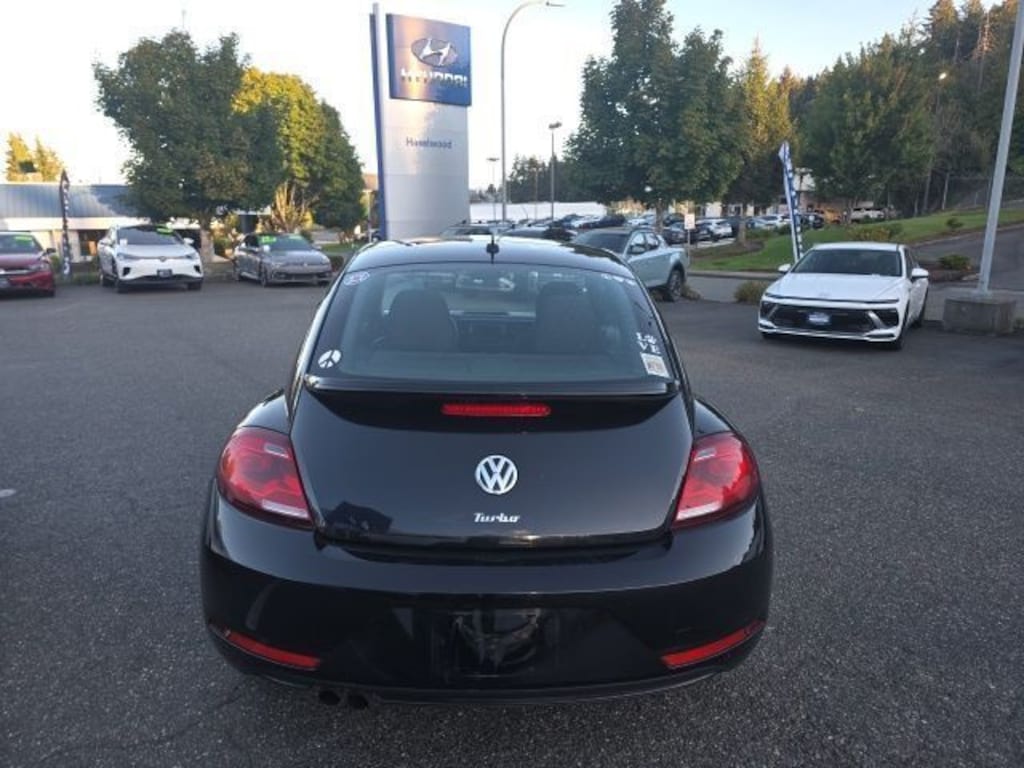 Used 2018 Volkswagen Beetle 2.0T Hatchback