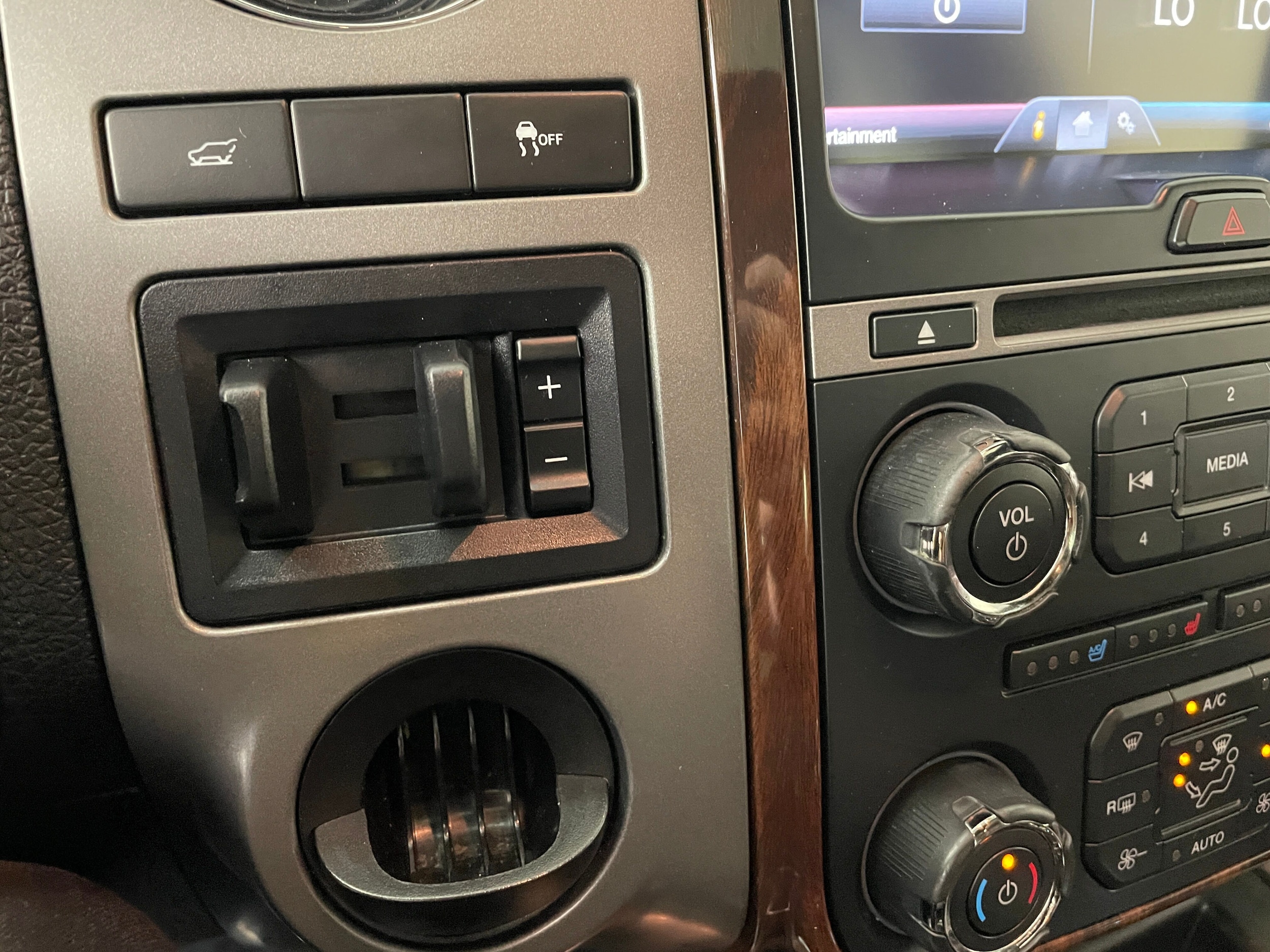 2015 Ford Expedition Platinum photo 3