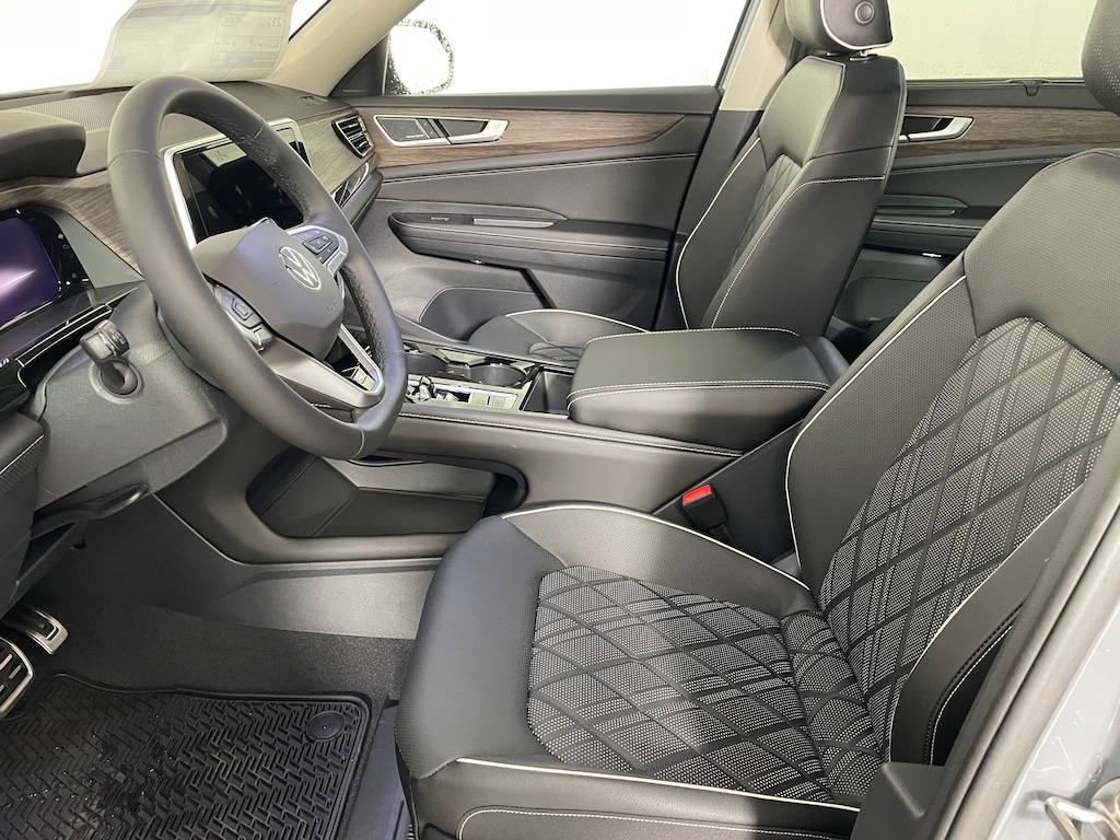 New 2026 Volkswagen Atlas 2.0T SEL Premium R-Line SUV