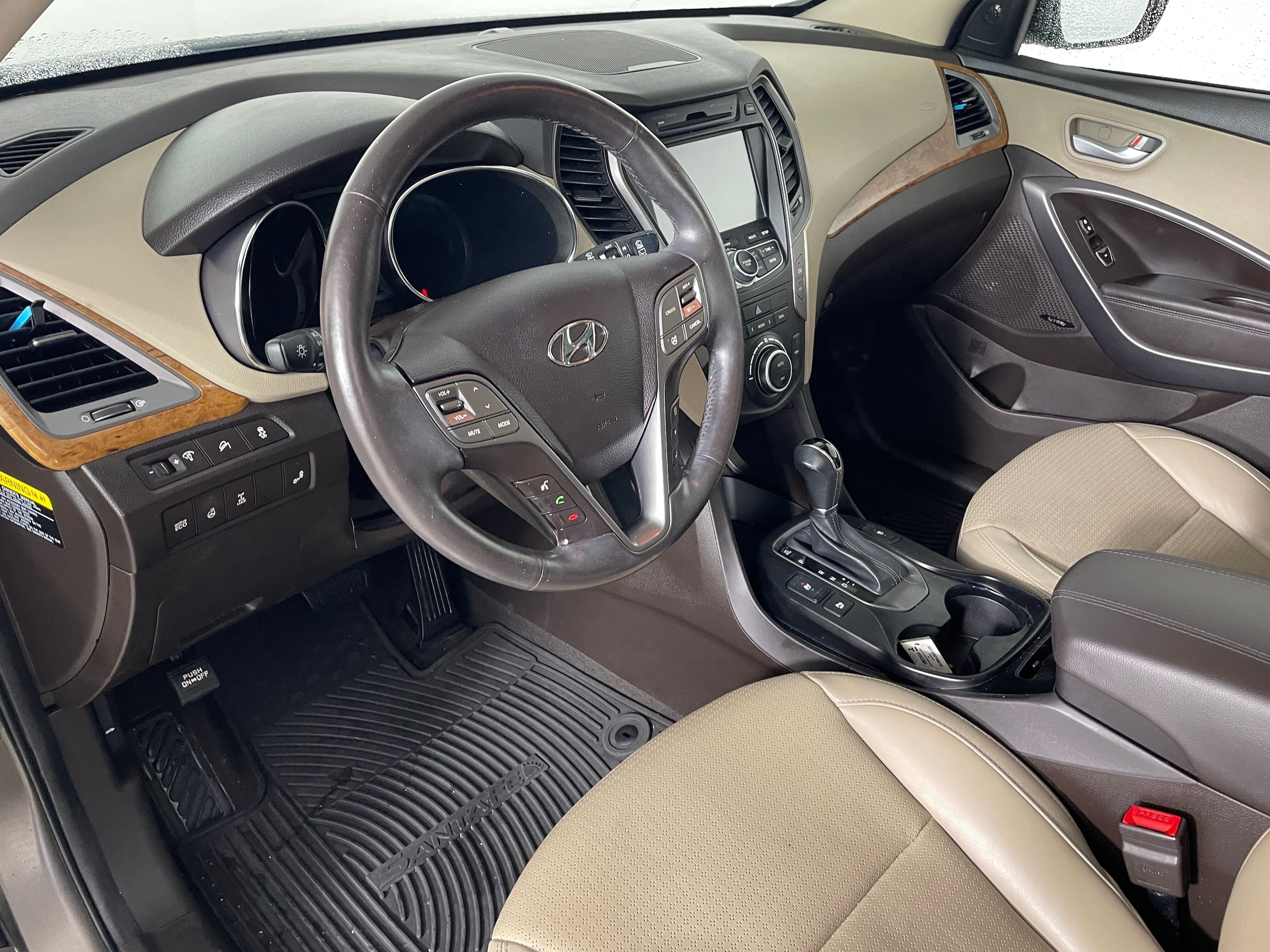 2014 Hyundai Santa Fe Sport 2.0L Turbo photo 2