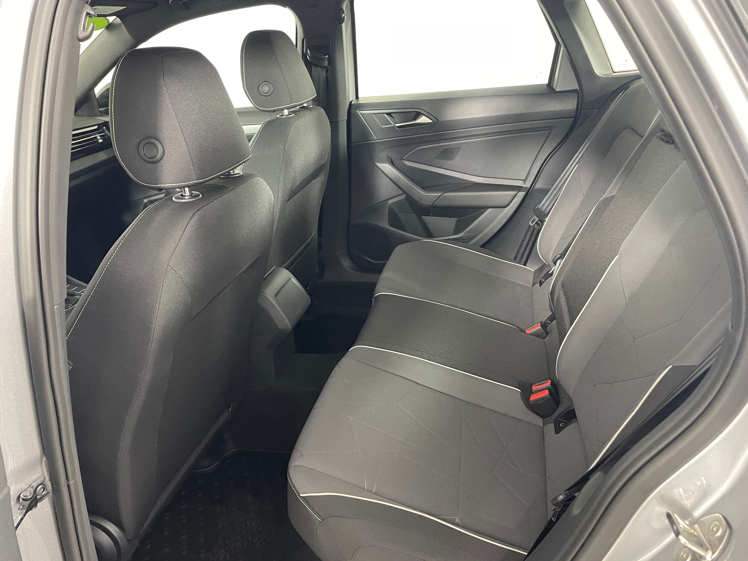 2025 Volkswagen Jetta 1.5T Sport photo 3