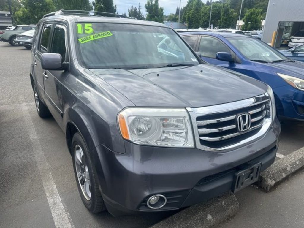 Used 2015 Honda Pilot SE AWD SUV