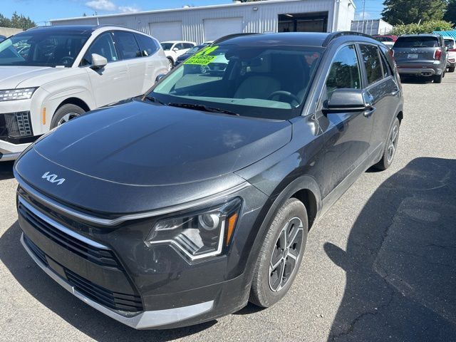 2024 Kia Niro EX HEV's photo