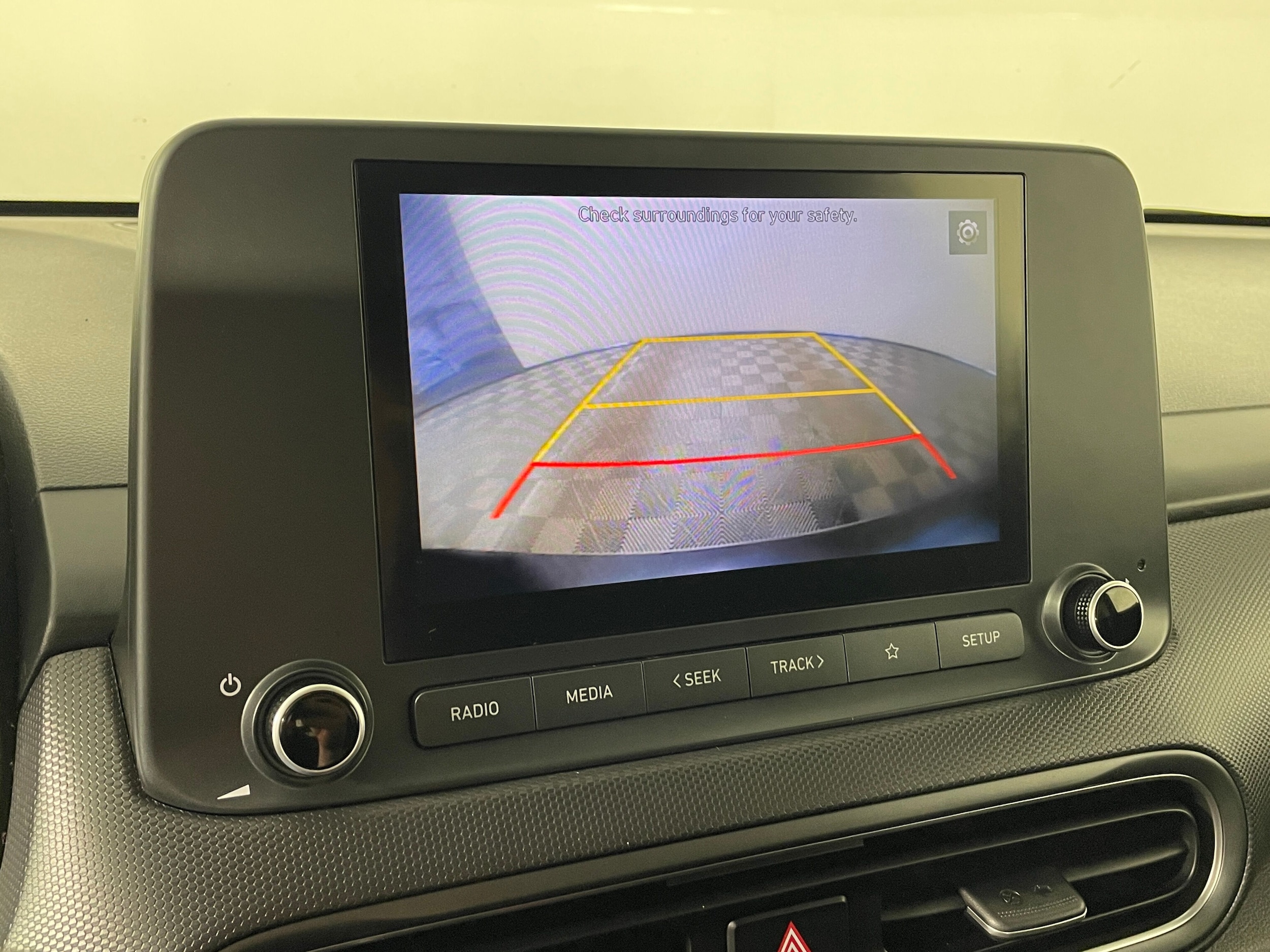 2022 Hyundai Kona SEL photo 3