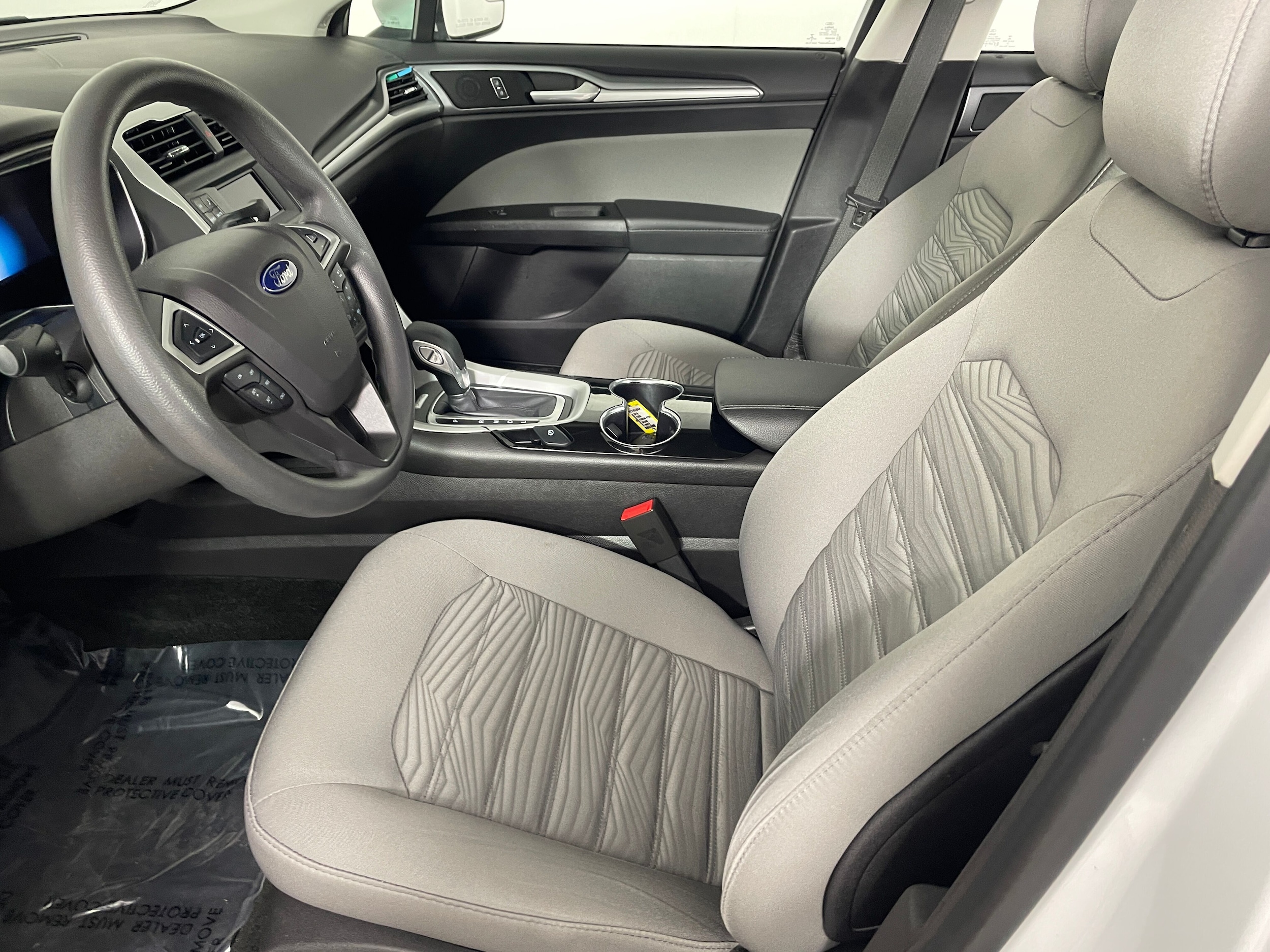 2016 Ford Fusion Hybrid S photo 2