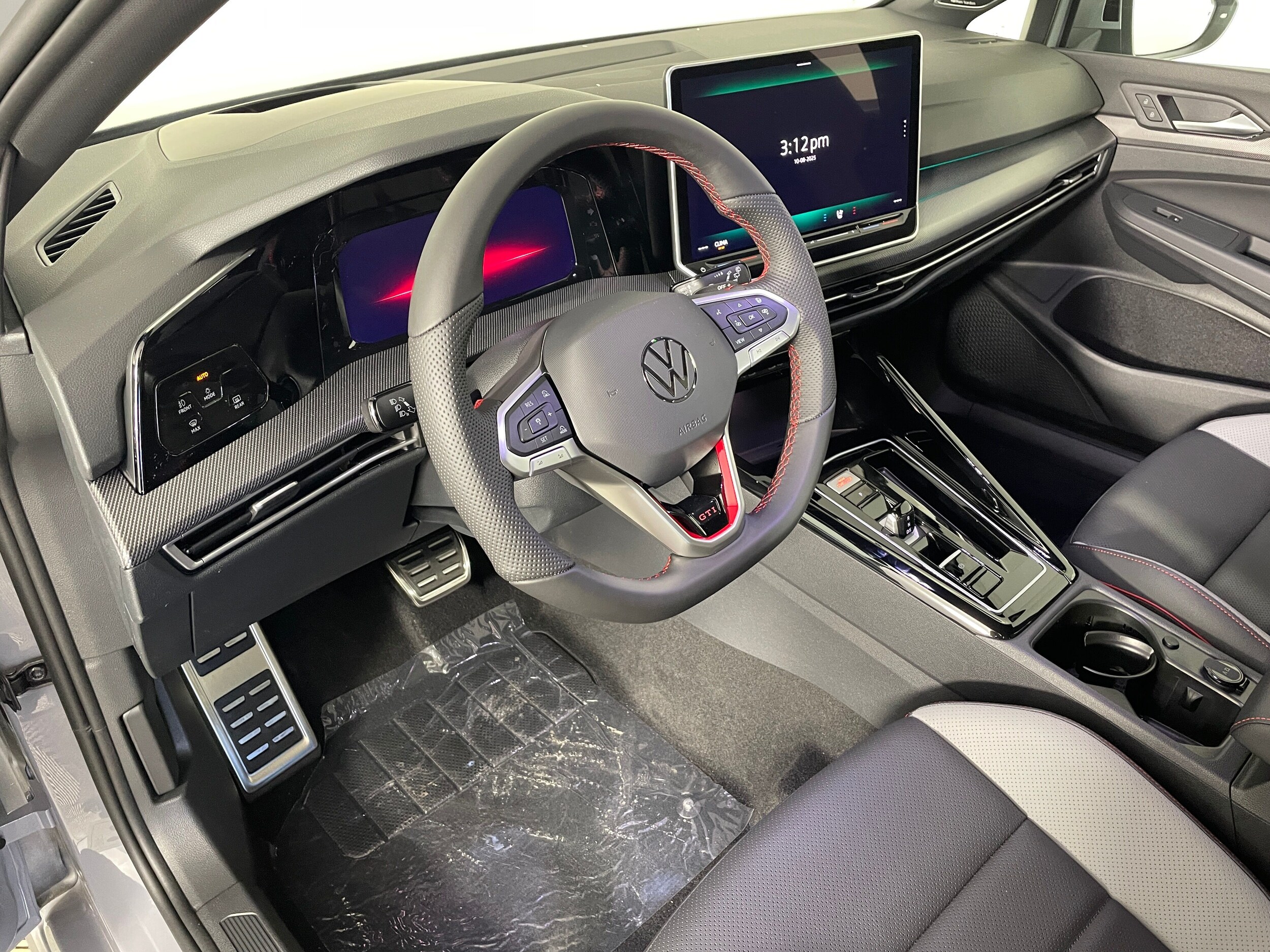 2025 Volkswagen Golf GTI Autobahn photo 3