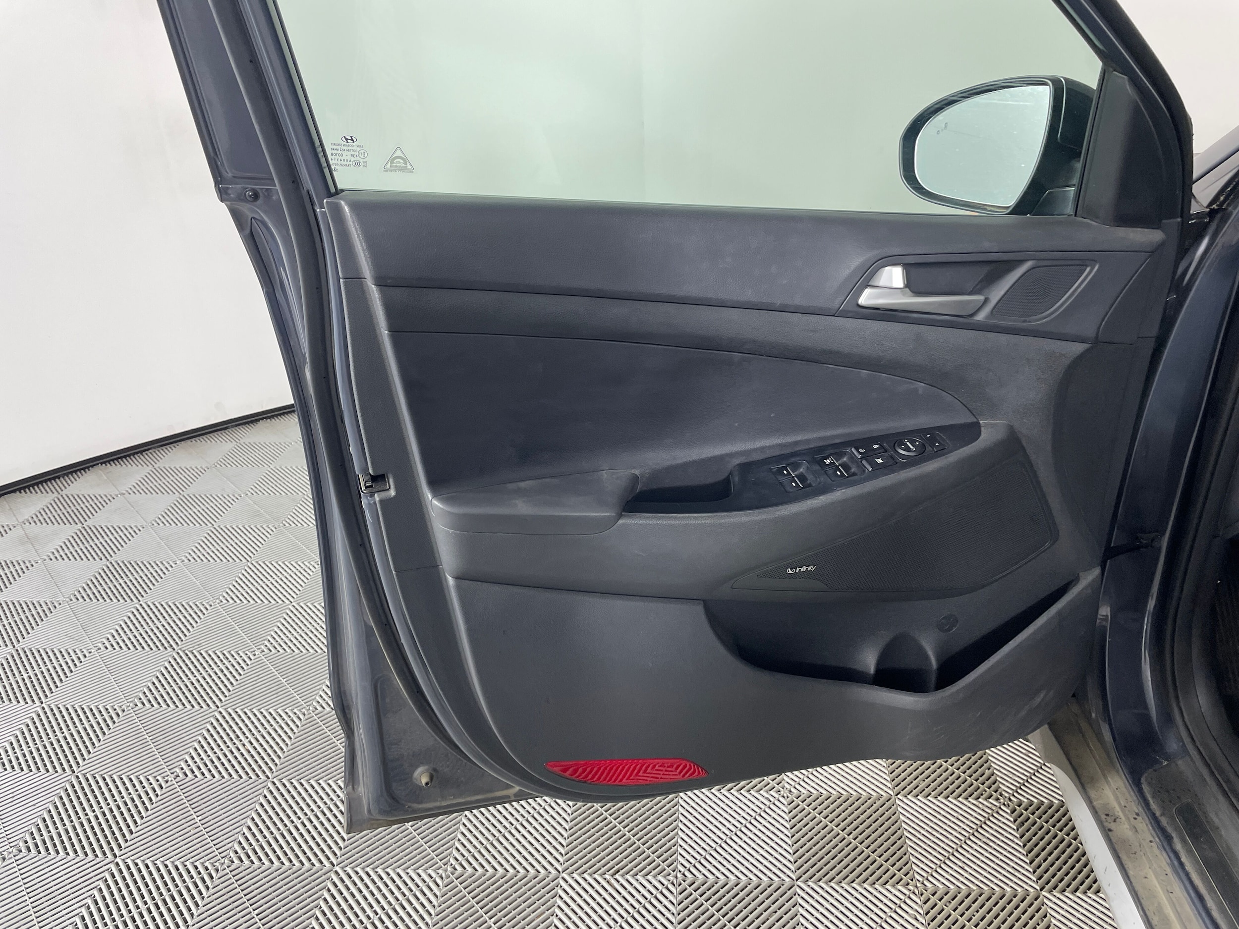 2020 Hyundai Tucson Limited - Photo 11