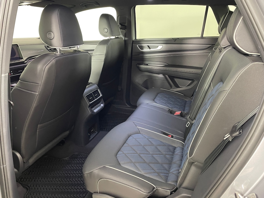 New 2026 Volkswagen Atlas Cross Sport 2.0T SEL Premium R-Line SUV