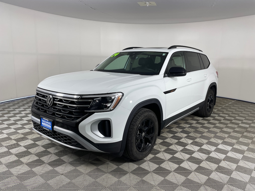 Certified 2024 Volkswagen Atlas 2.0T Peak Edition SE w/Technology SUV
