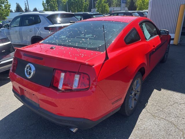 2011 Ford Mustang photo 3