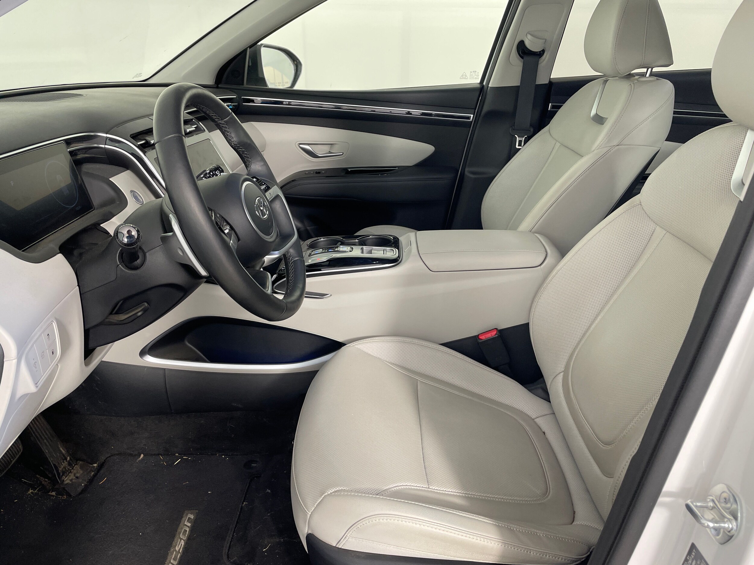 2024 Hyundai Tucson Plug-in Hybrid Limited photo 2