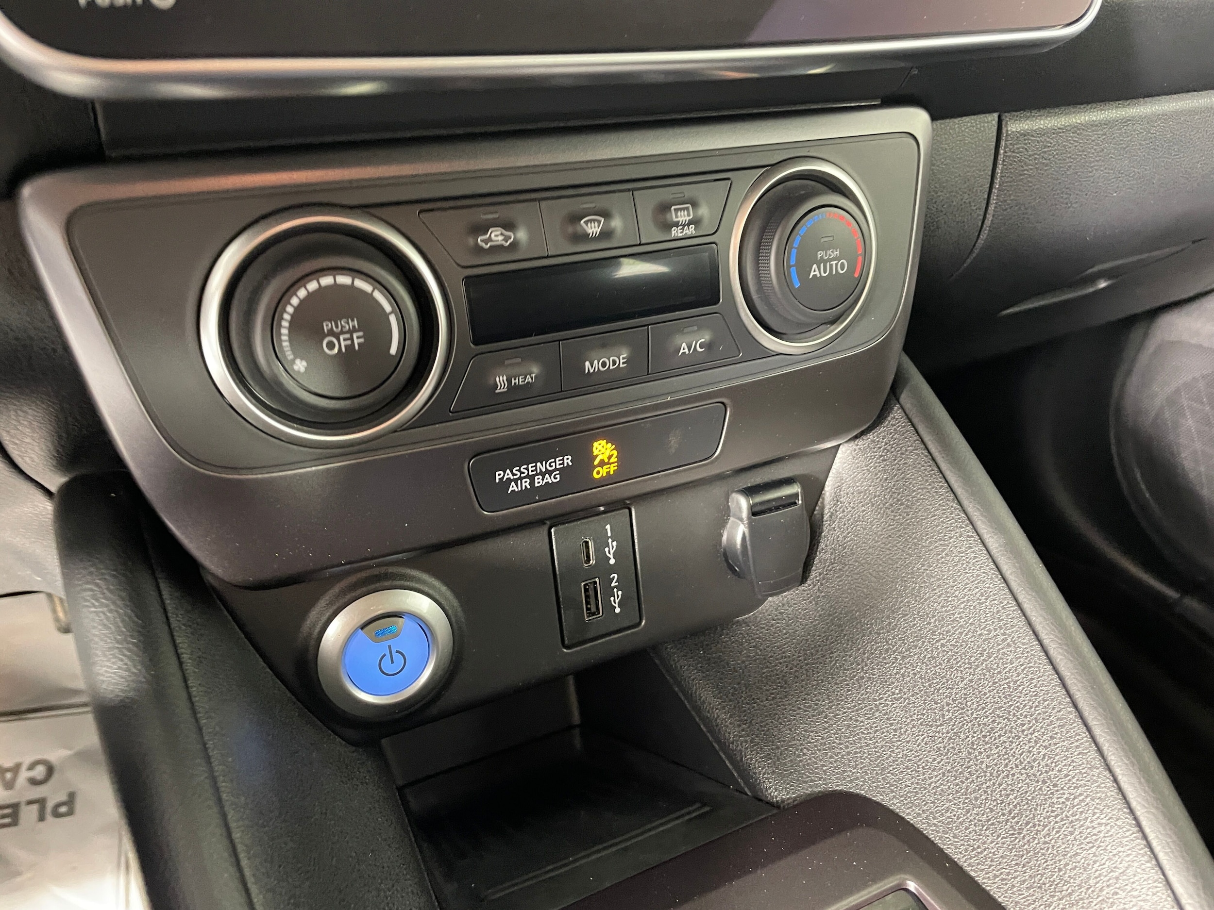 2023 Nissan LEAF S photo 3