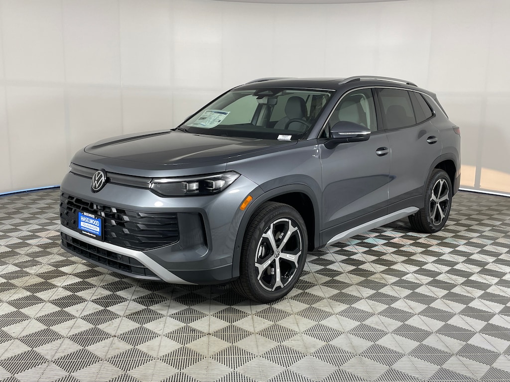 New 2026 Volkswagen Tiguan 2.0T SE SUV