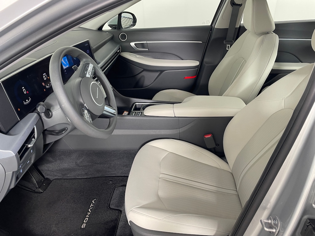 Used 2025 Hyundai Sonata SEL Sedan