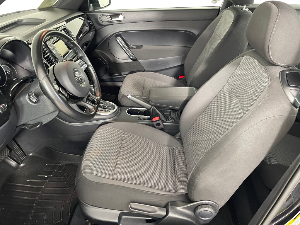 Used 2018 Volkswagen Beetle 2.0T Hatchback