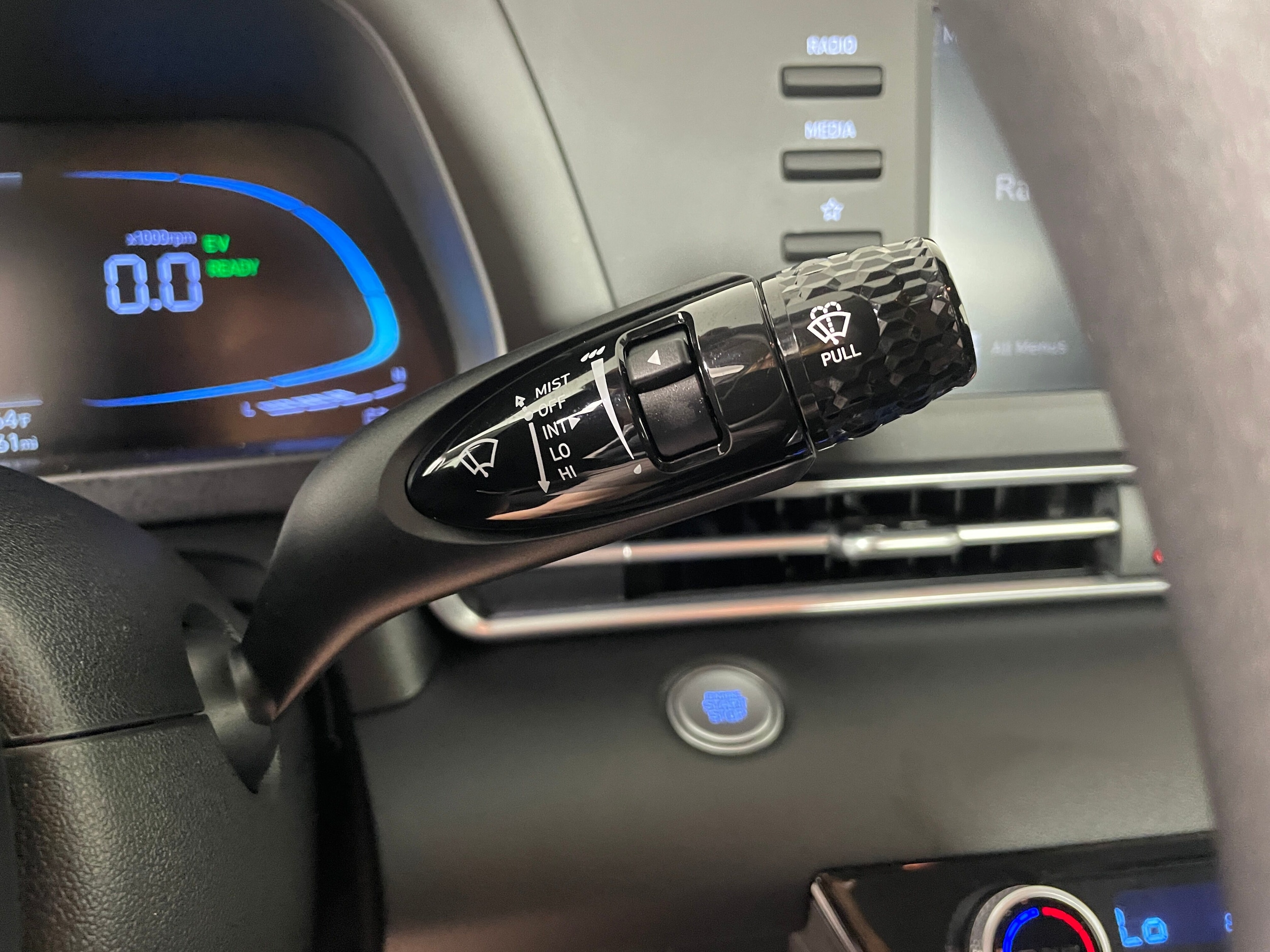 2025 Hyundai Elantra Blue - Photo 14