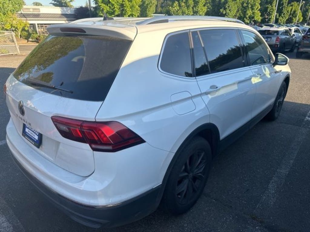 Used 2024 Volkswagen Tiguan 2.0T SE SUV