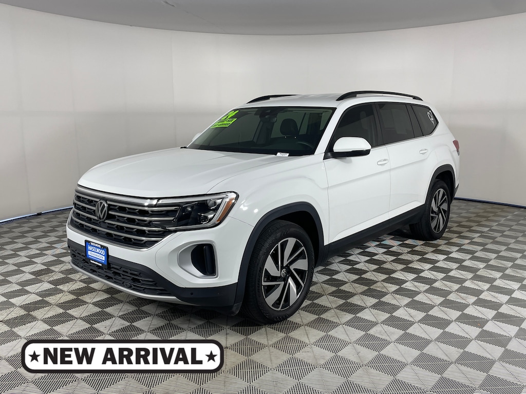 Used 2024 Volkswagen Atlas 2.0T SE w/Technology SUV