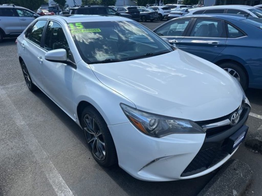 Used 2015 Toyota Camry XSE Sedan