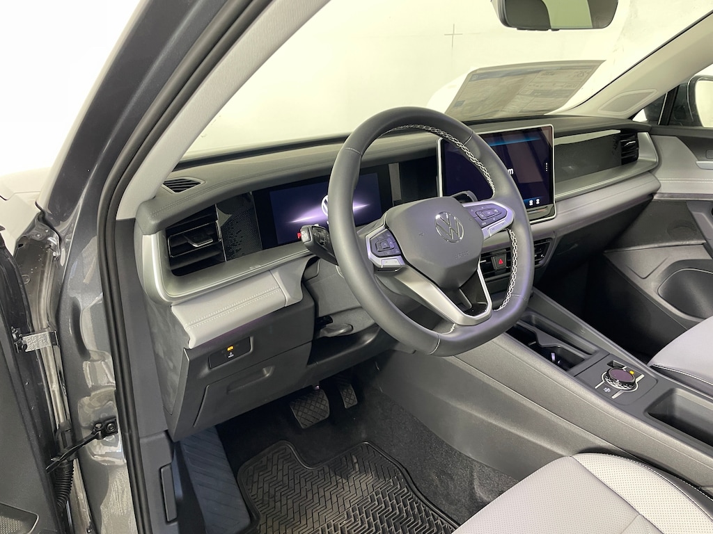 New 2026 Volkswagen Tiguan 2.0T SE SUV