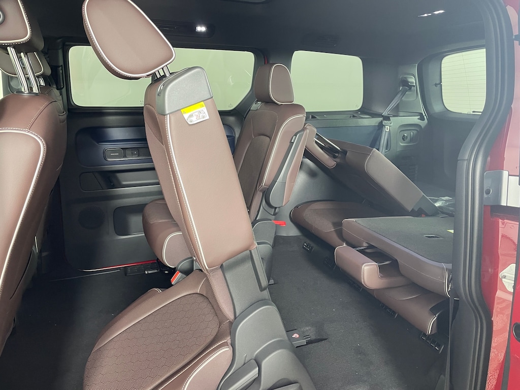 New 2025 Volkswagen ID. Buzz Pro S Plus Van 4MOTION