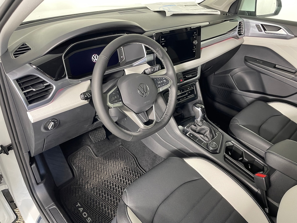 New 2026 Volkswagen Taos 1.5T SEL SUV