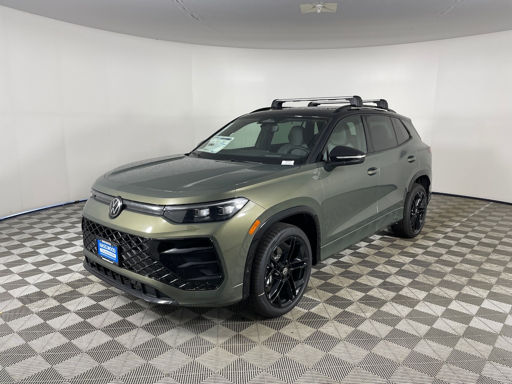 New 2025 Volkswagen Tiguan 2.0T SE R-Line Black SUV