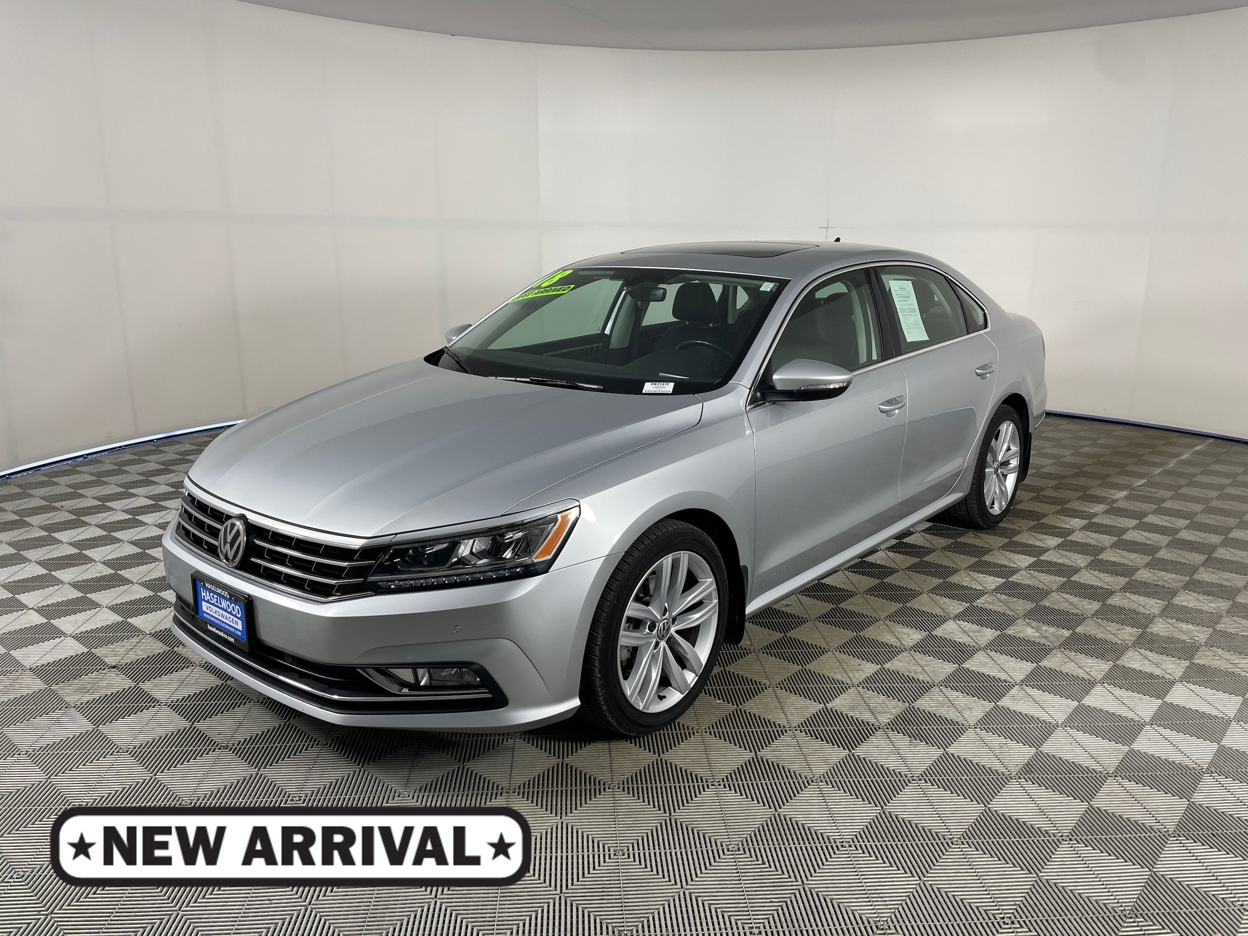 2018 Volkswagen Passat 2.0T SE w/ Technology Auto's photo