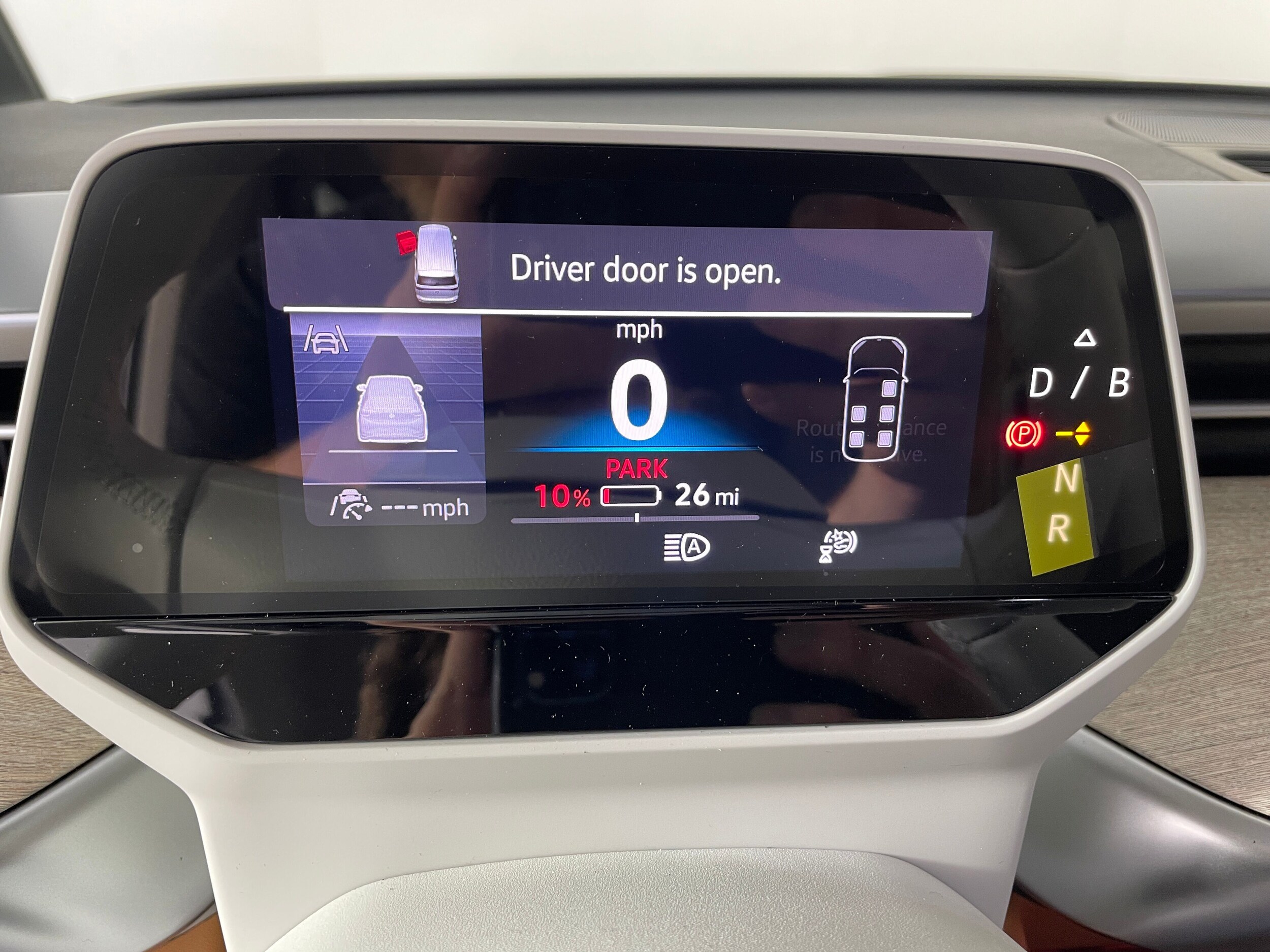 2025 Volkswagen ID. Buzz Pro Plus photo 3