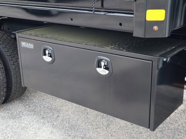 2025 Ford F-550 Super Duty Chassis Cab XL - Photo 18