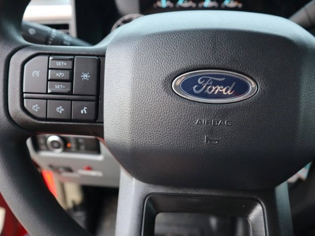 2024 Ford F-350 Super Duty Chassis Cab XL - Photo 17