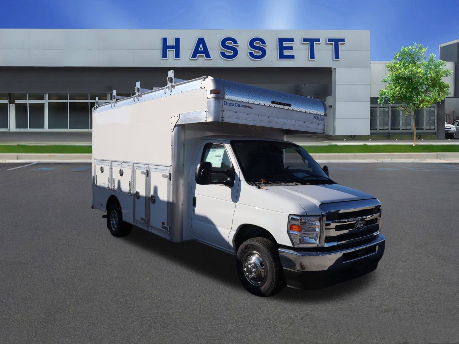 2026 Ford E-Series Cutaway Base's photo