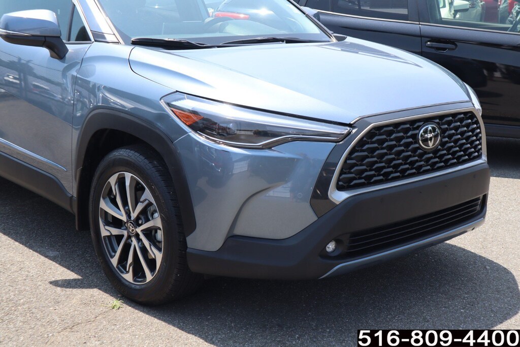 Used 2023 Toyota Corolla Cross SUBN