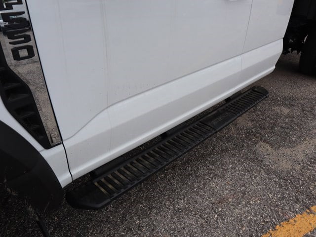 2025 Ford F-550 Super Duty Chassis Cab XL - Photo 16