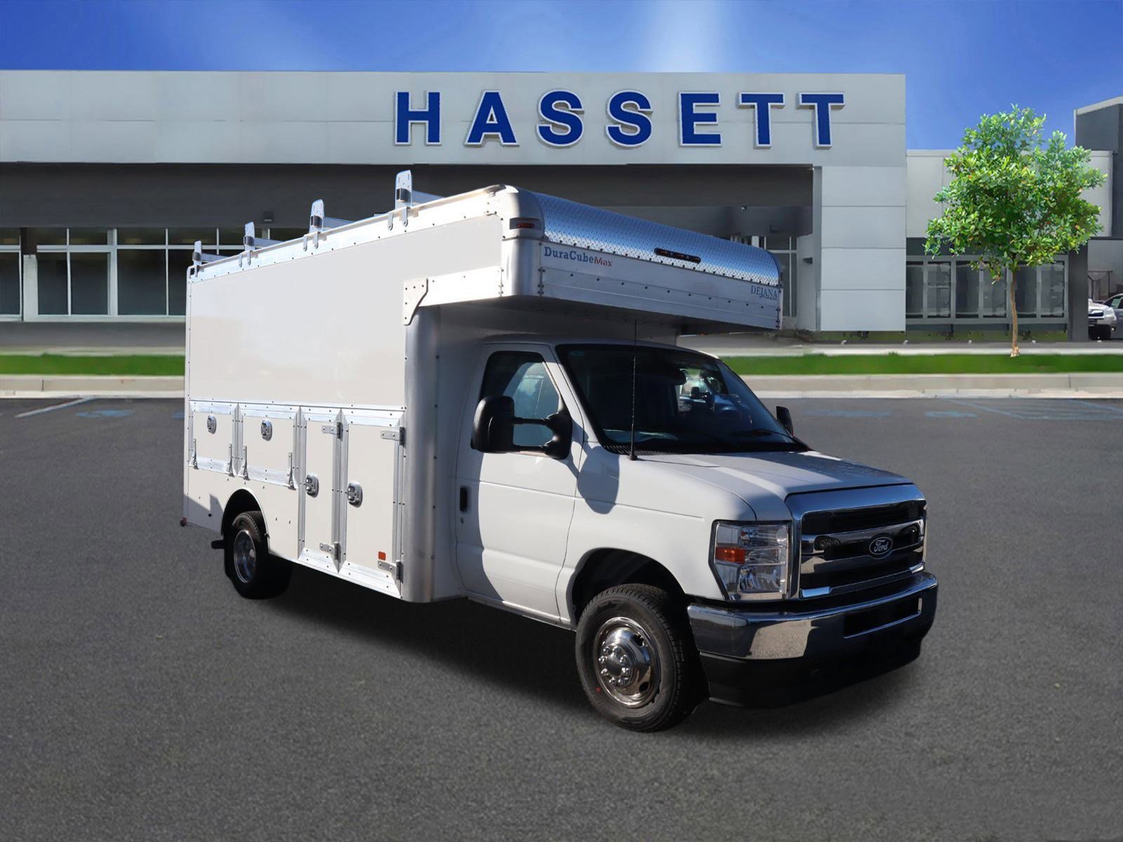 2026 Ford E-Series Cutaway Base's photo