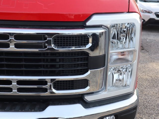 2024 Ford F-350 Super Duty Chassis Cab XL - Photo 7
