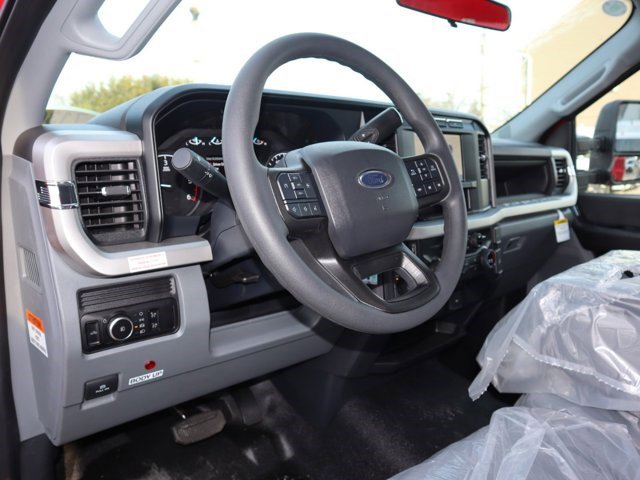 2024 Ford F-350 Super Duty Chassis Cab XL - Photo 15