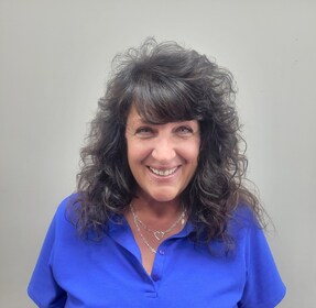 Staff member Lisa Amblo from ID_8e8e065339c3