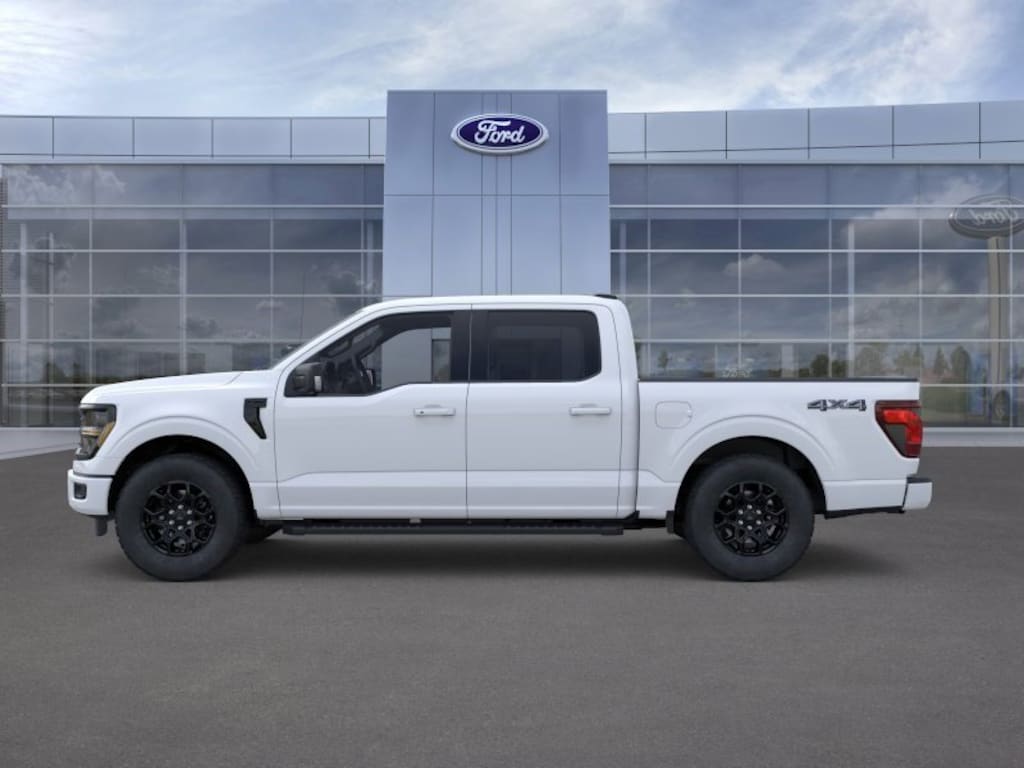 New 2026 Ford F-150 XLT XLT 4WD SuperCrew 5.5 Box