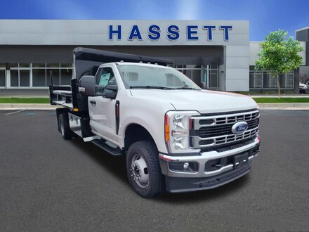 2023 Ford Super Duty F-350 DRW XL XL 4WD Reg Cab 169 WB 84 CA