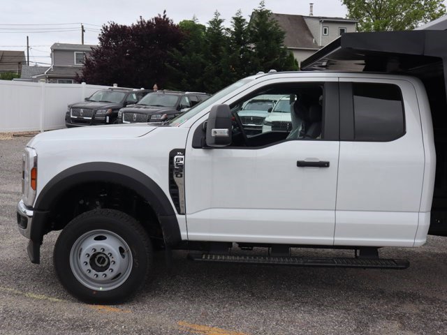 2025 Ford F-550 Super Duty Chassis Cab XL - Photo 9