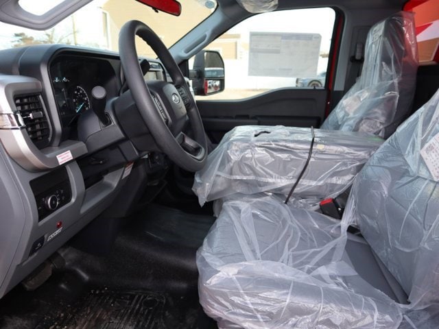 2024 Ford F-350 Super Duty Chassis Cab XL - Photo 14