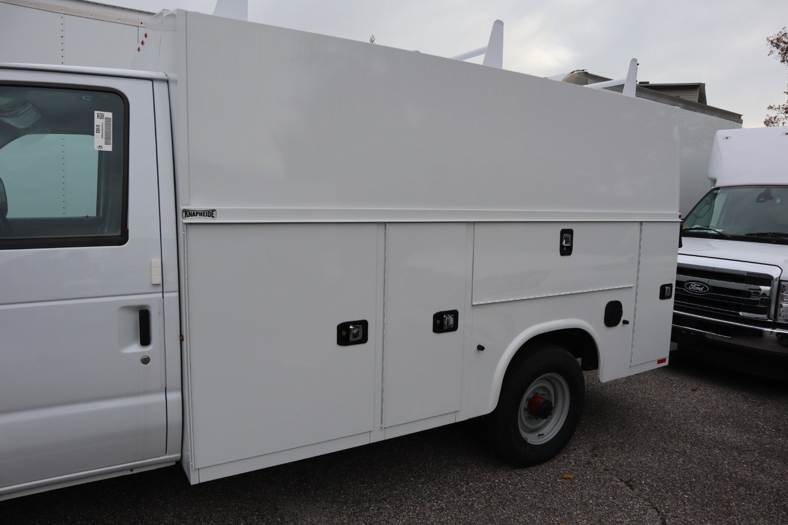 2026 Ford E-350 Base photo 3
